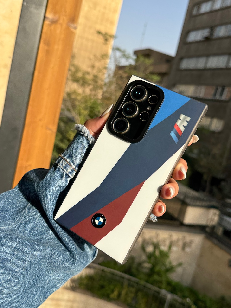 قاب BMW M Series با لوگو برجسته اندروید